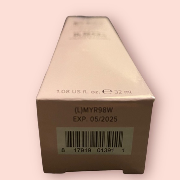 IT Cosmetics CC+ Cream with SPF 50 in Light - Picture 7 of 7